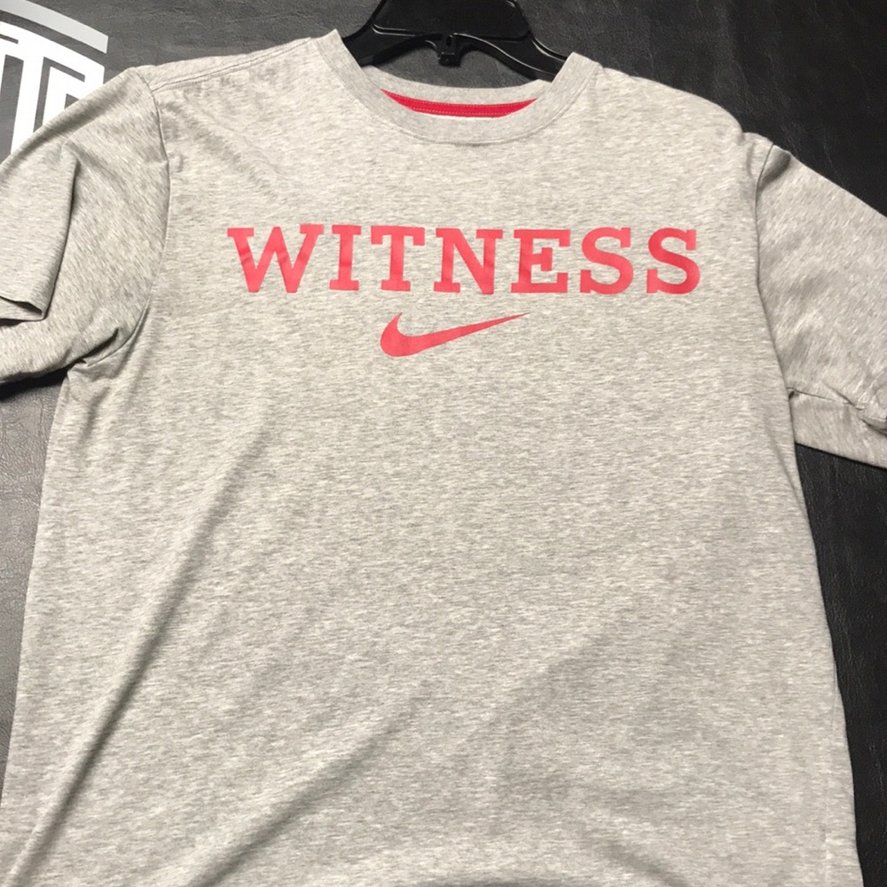 Nike LeBron James men’s short sleeve shirt